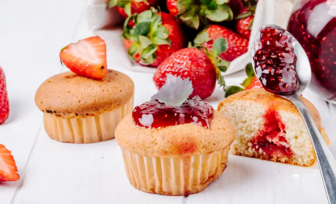 Low-Carb Strawberry Muffins: Delightfully Flavorful & Healthy