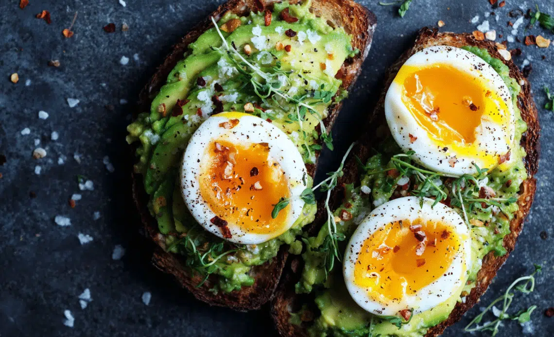 Avocado Toast with Jammy Eggs: A Deliciously Nutritious Choice