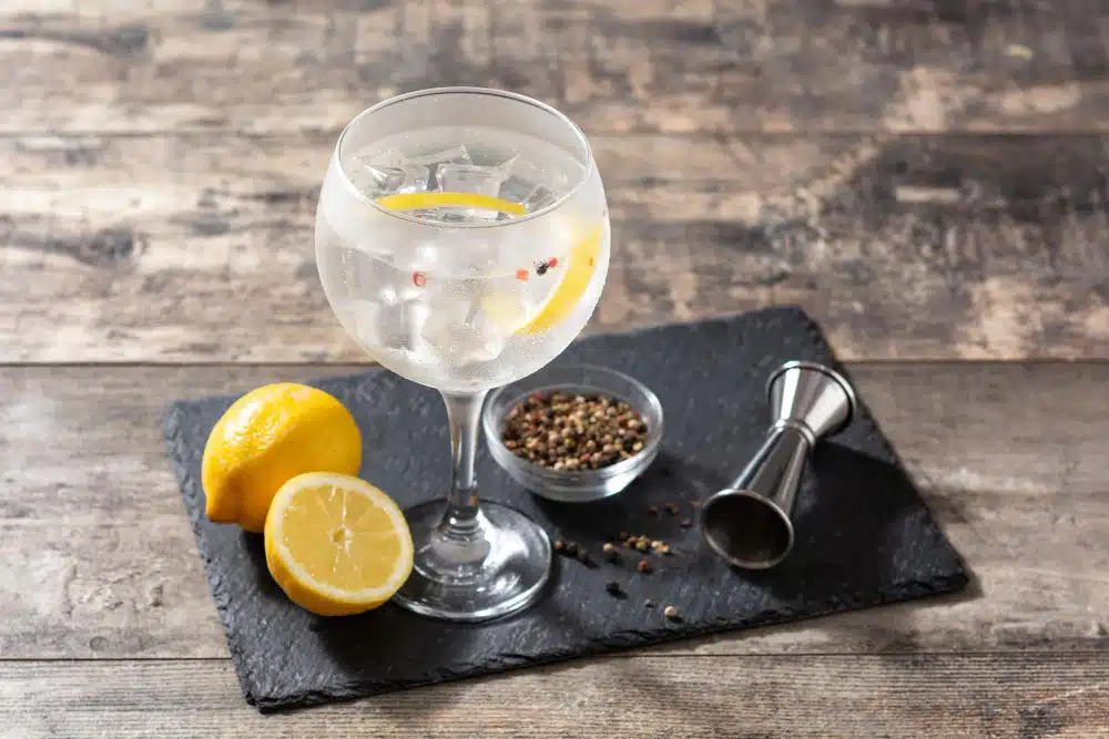 4 Reasons Drinking Gin