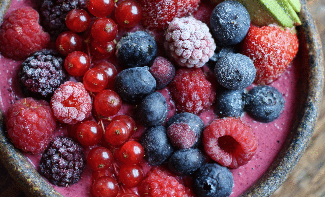 Dive into Deliciousness with Our Cherry-Berry Smoothie Bowl