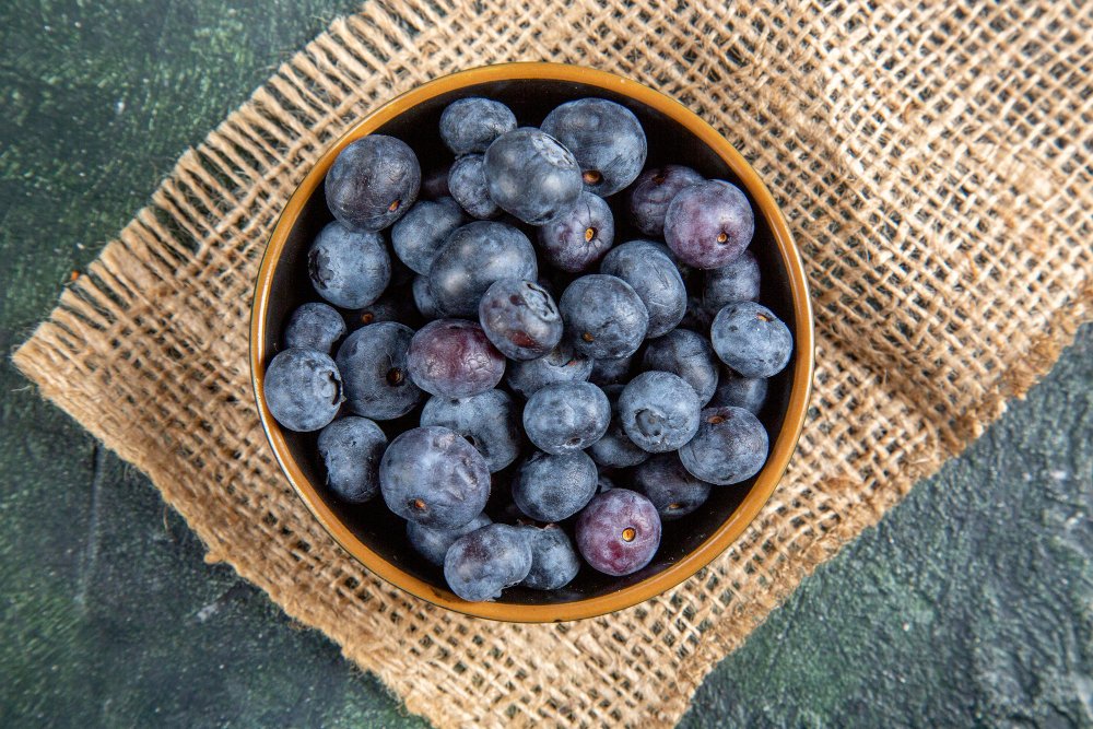 What Color Are Blueberries and Do They Make You Poop? A Dietitian Explains Everything
